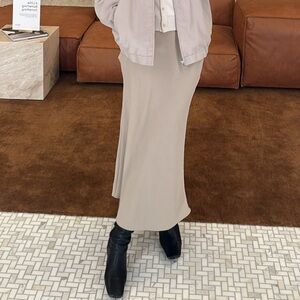 Wilfred Devotion Skirt